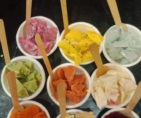 Rawat Caterers & Tent East