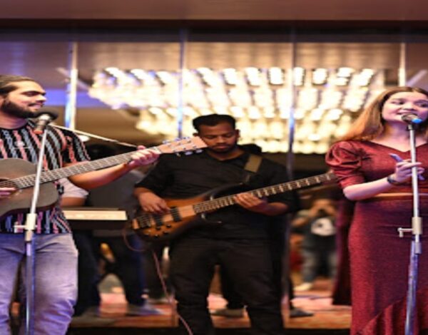 Live Bands Listing Category Nixon the Band baratigharati.com - Barati Gharati