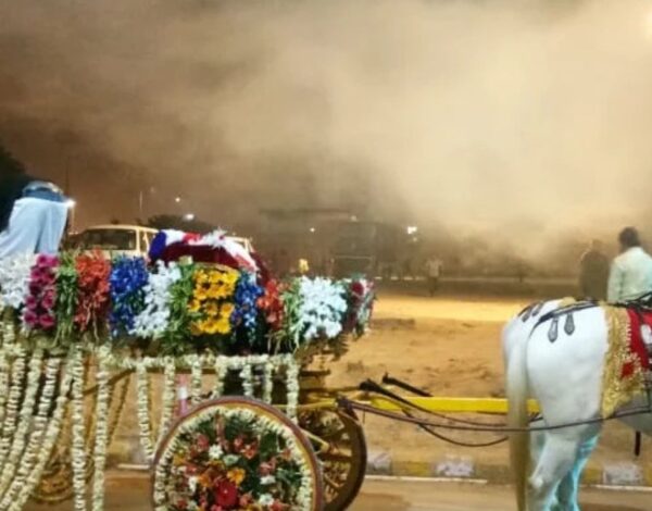 Baggi Wala Listing Category Sindhi Hira Nand Ghori Wala /Sindhi Hira Band baratigharati.com - Barati Gharati