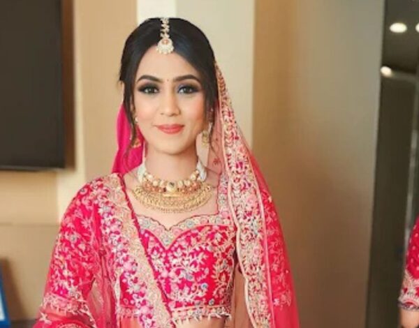 Makeovers By Vidhi Kadam (Bridal Makeup Artist & Hairstylist )