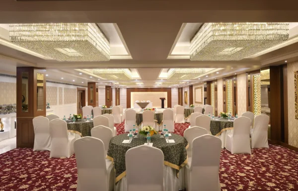 10 Park Street Hotel & Banquets