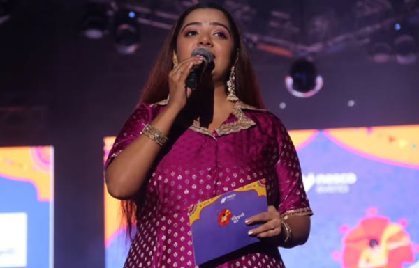 Anchor Drashti Vajar