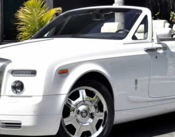 LUXORIDES – Luxury car rental in Delhi, Gurgaon, Noida and nearby