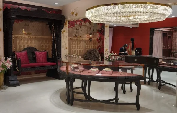 Manubhai Jewellers – Flagship Store